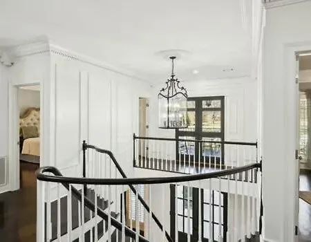 Music City Manor-3